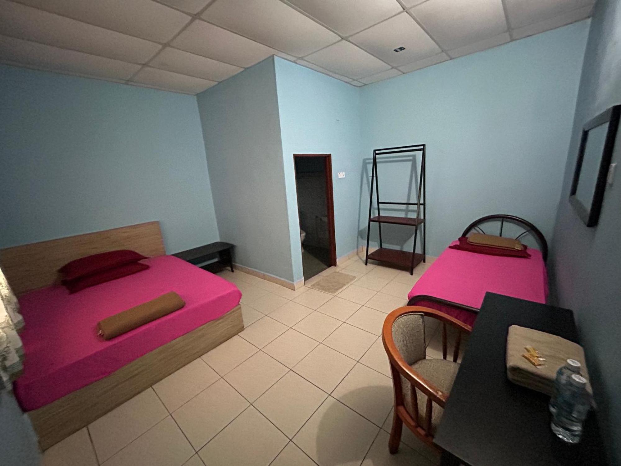 Dtahan Motel Taman Negara Kuala Tahan Exteriör bild