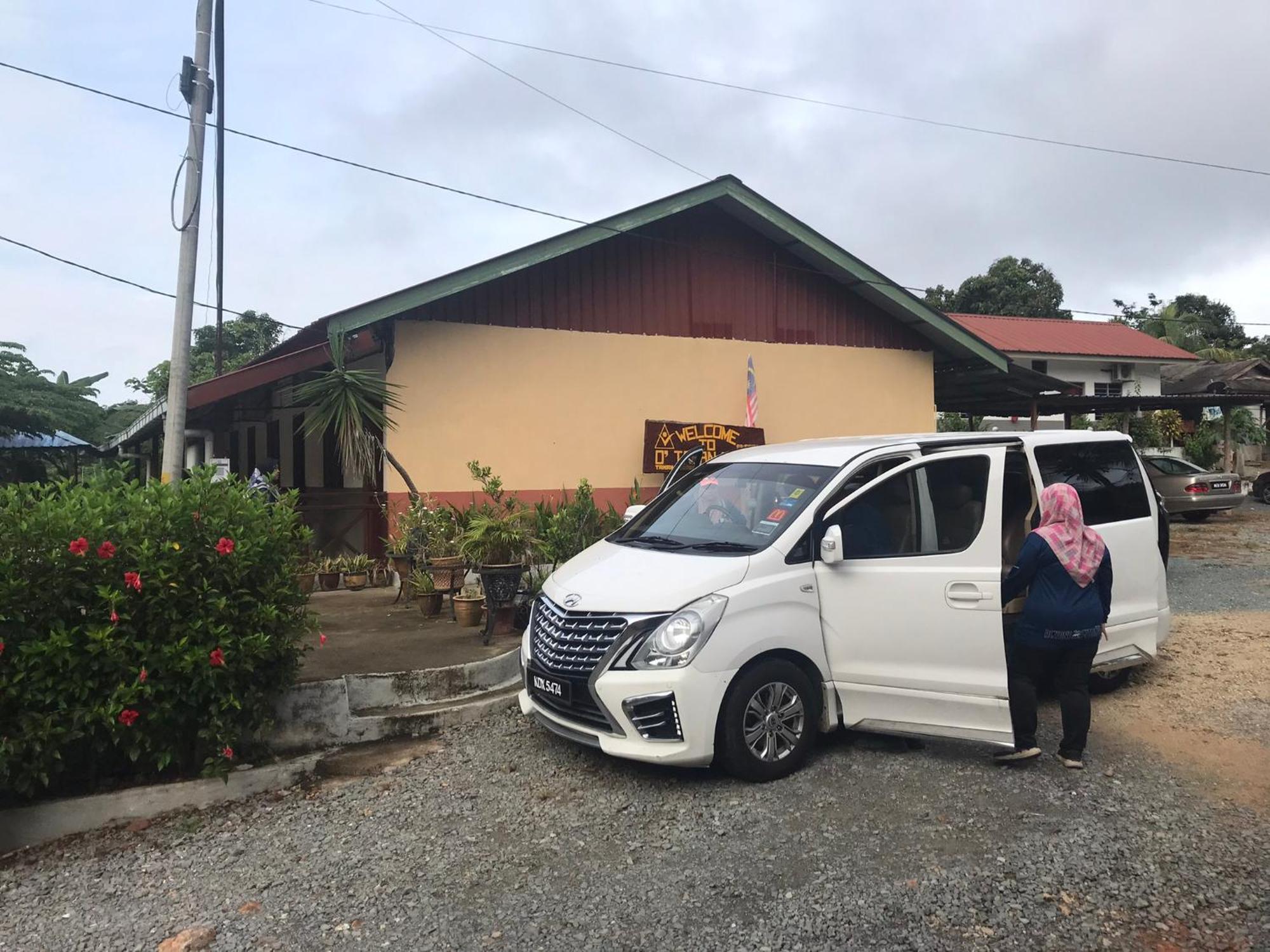 Dtahan Motel Taman Negara Kuala Tahan Exteriör bild