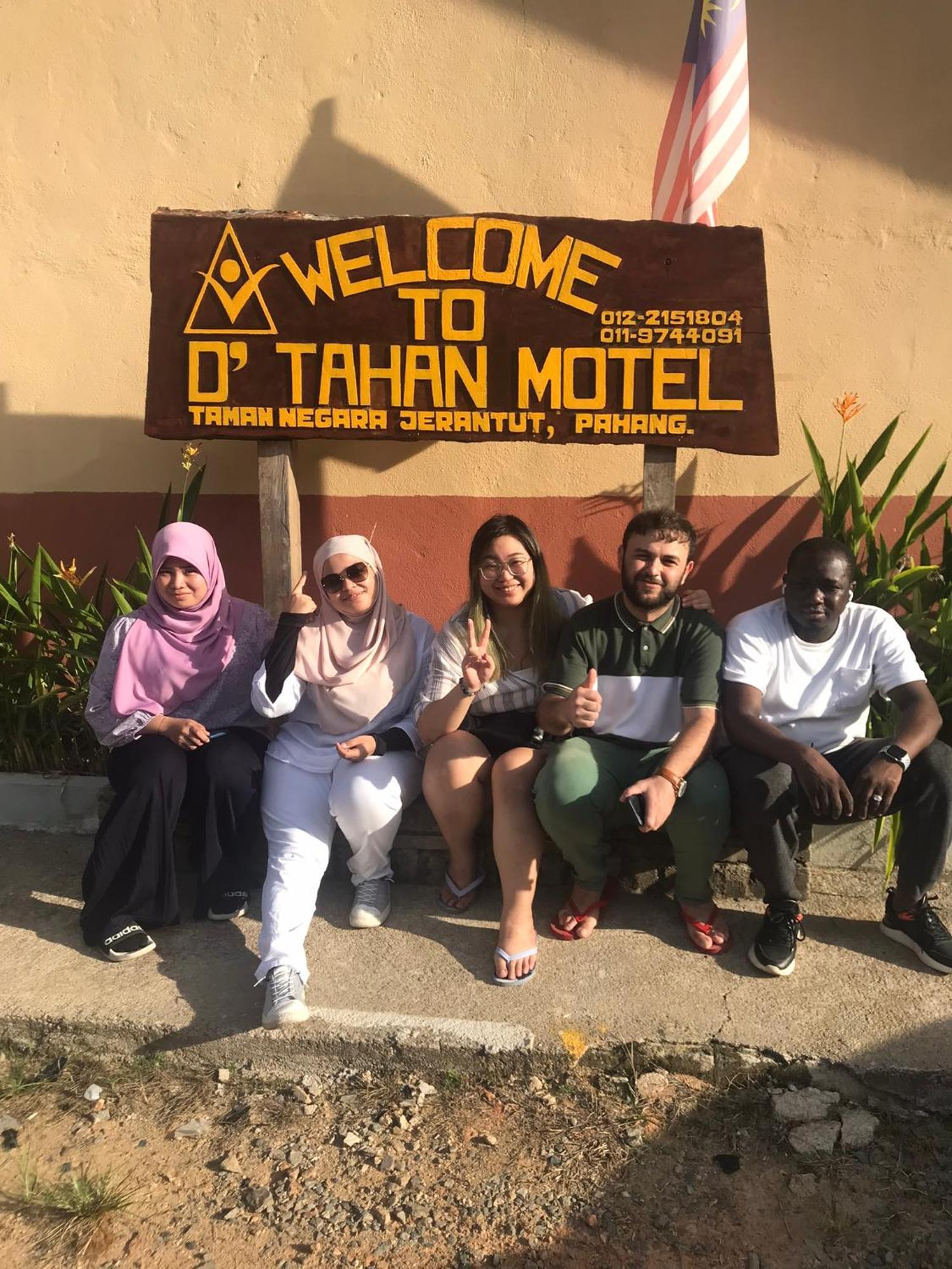 Dtahan Motel Taman Negara Kuala Tahan Exteriör bild