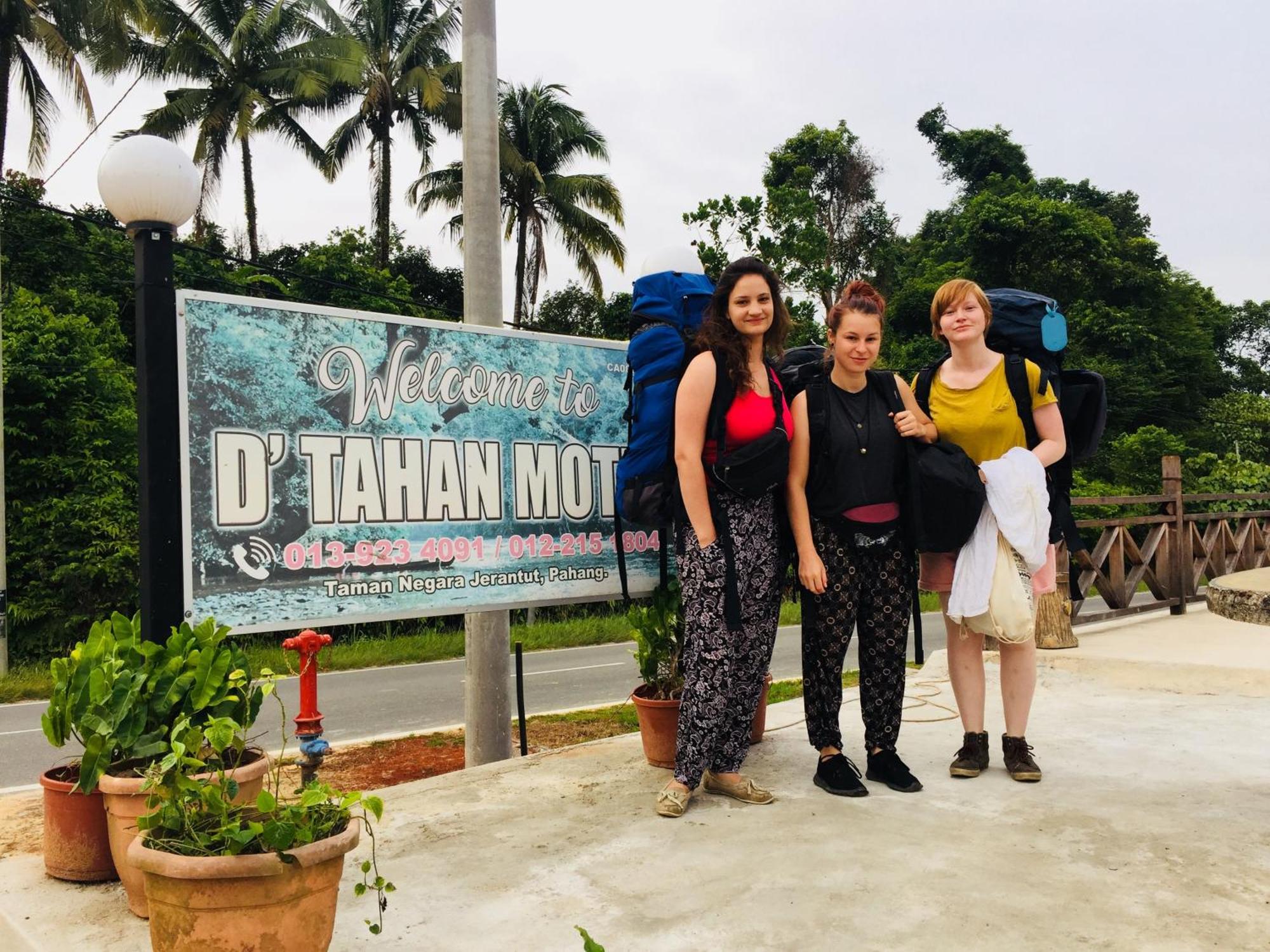 Dtahan Motel Taman Negara Kuala Tahan Exteriör bild